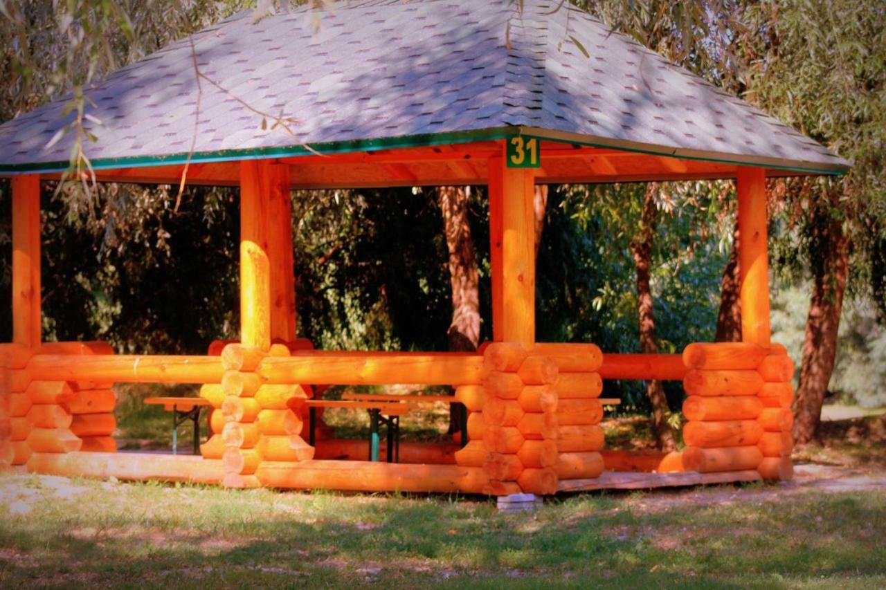 Holiday Park Dunay Kyslytsya Esterno foto