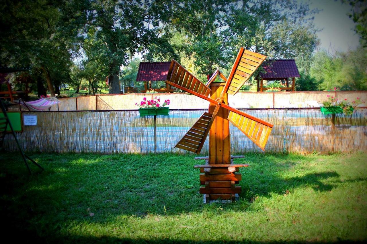 Holiday Park Dunay Kyslytsya Esterno foto